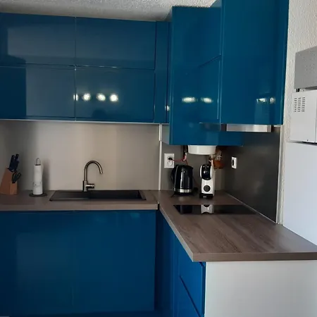 Apartment Pour 4 A Port Avec Tv, Lave-linge Et Grand Frigo - Fr-1-798-38 Leucate